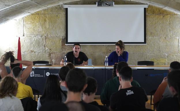 GKS debate en Donostia su propuesta política «para los jóvenes trabajadores»