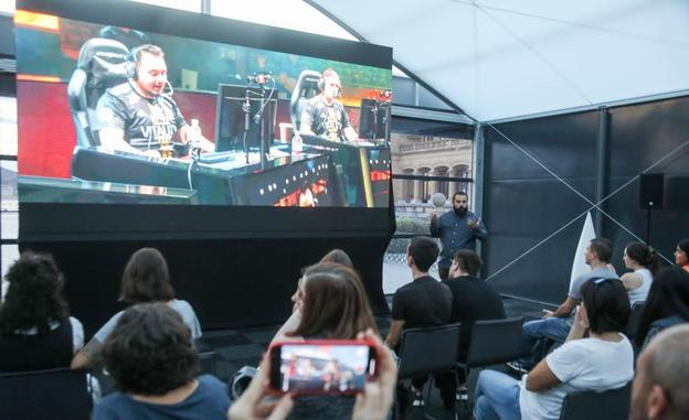 Del showroom tecnológico a las miradas extranjeras