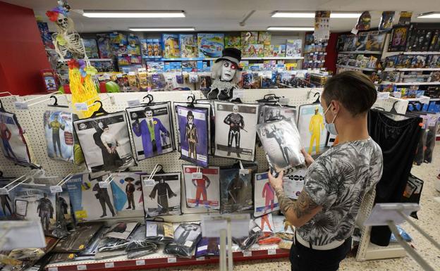 Cuidado con los disfraces: La OCU alerta de «problemas de seguridad»