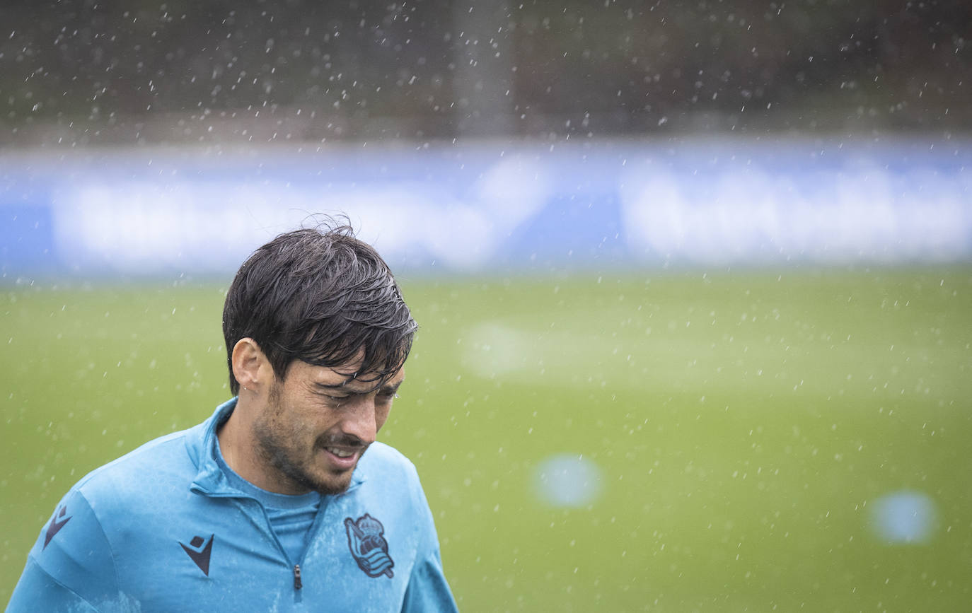 David Silva, baja para Nicosia