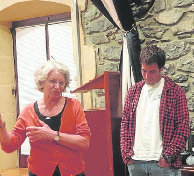 'Mendiak 1976' dokumentalaren emanaldi bikaina