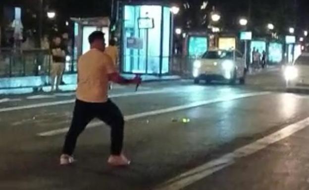 Pelea multitudinaria con cuchillos en el centro de Donostia