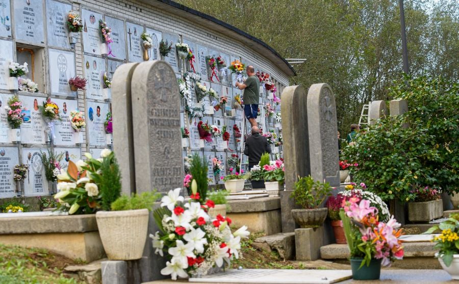 Los cementerios de Gipuzkoa se engalanan por Todos los Santos