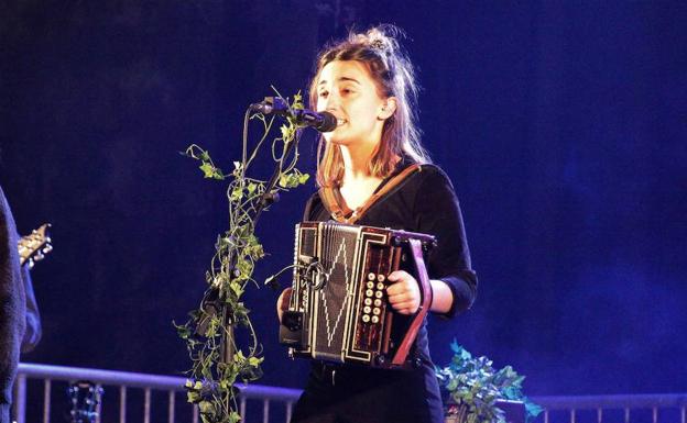 Hamar urteren buruan, bueltan da Nazioarteko Trikitixa Jaialdia