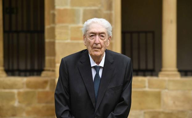 Muere Leopoldo Zugaza, uno de los fundadores de Durangoko Azoka