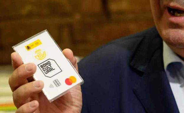 4.621 jóvenes guipuzcoanos solicitan el bono cultural de 400 euros