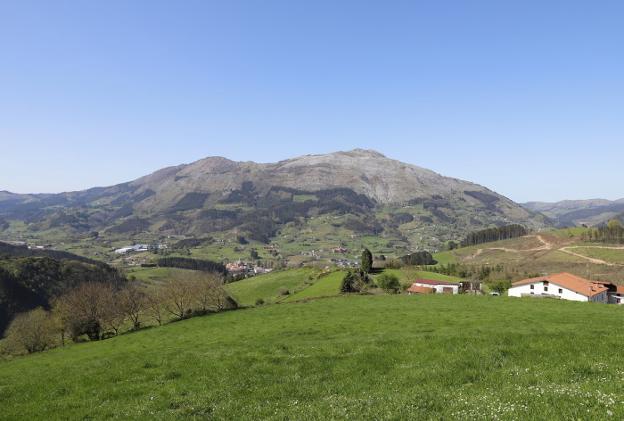 Landa-lurren mugak digitalizatzeari ekingo dio Azpeitiko Udalak