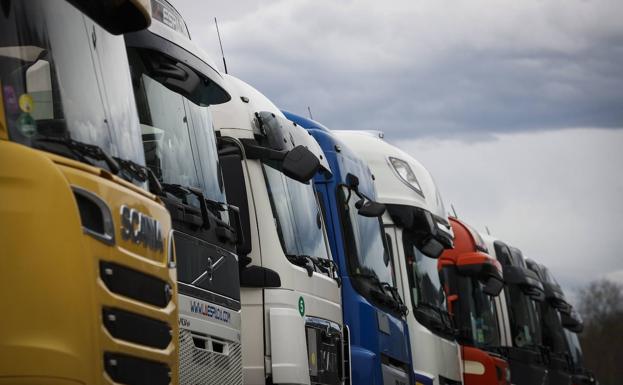 El sindicato Hiru aún no ha decidido si secundará la huelga estatal del transporte el lunes