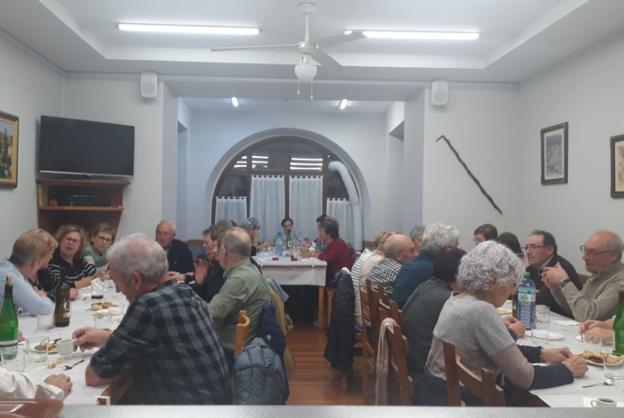 Los jubilados celebran la popular castañada