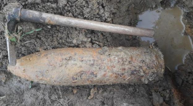Desenterrada una bomba de 1936 en una zona de caseríos de Elgeta