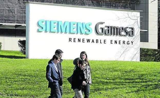 Siemens Gamesa perdió 940 millones en el último año pero con una cartera de pedidos récord
