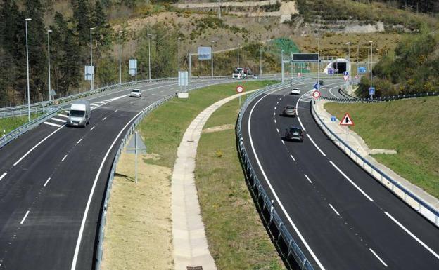 La rehabilitación de la Autovía de Deskarga encara su final tras haberse renovado ya el firme