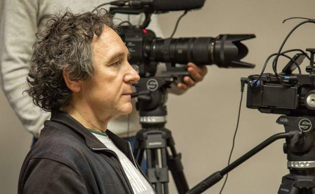 Berriki hildako Iñigo Salaberria bideo-artista donostiarra omenduko dute Zinebin