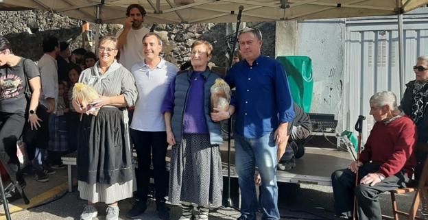 Buen tiempo y mejor ambiente en la feria de Gaztañerre de Soraluze