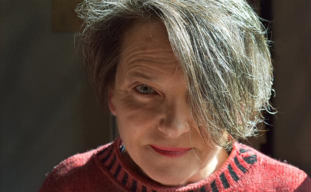 Eli Tolaretxipi invita al viaje «por imágenes y sueños» en 'Clapotis'