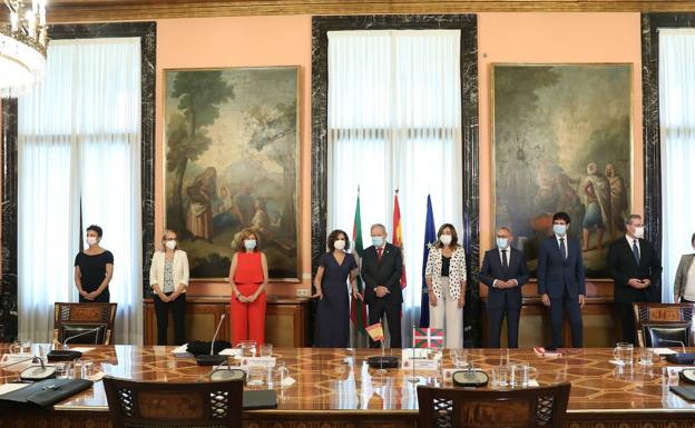 Los gobiernos central y vasco cierran un acuerdo para blindar el Cupo hasta 2026