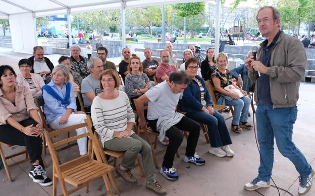 Euskaraldia arranca con bertsos y continúa con un concierto de Eñaut Elorrieta