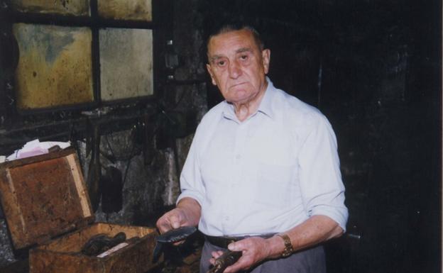 Los últimos herreros de Mondragón