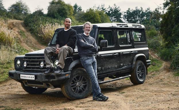 Hamilton corrobora la calidad y el buen comportamiento del Grenadier, al volante