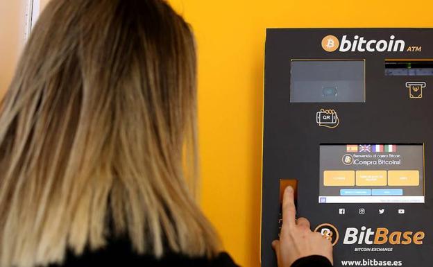 La nueva crisis de las criptomonedas frena en seco las inversiones de los guipuzcoanos