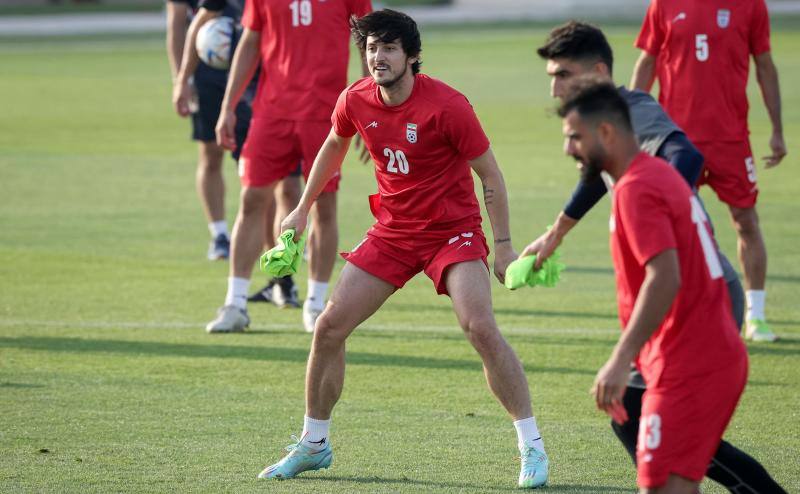 Sardar Azmoun, el delantero perseguido por el régimen iraní