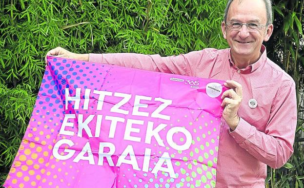 Kike Amonarriz: «Lehen hitza euskaraz eginez erabilera biderkatuko litzateke»