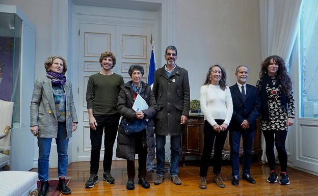 Recepción municipal a Esther Ferrer por su Tambor de Oro