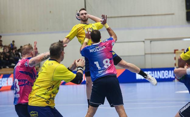 El Bidasoa Irun reacciona tras el descanso y derrota al Motor Zaporozhye