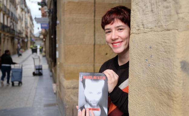 'Maskulinitateak', «feminismora gerturatu nahi duten gizonei gonbita»