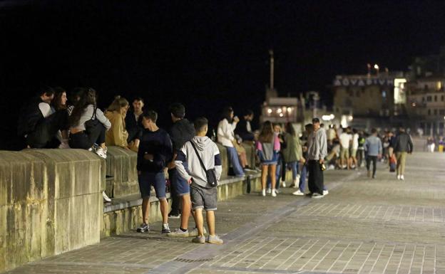 Vecinos de cinco municipios vascos exigen medidas urgentes contra el ruido del ocio nocturno