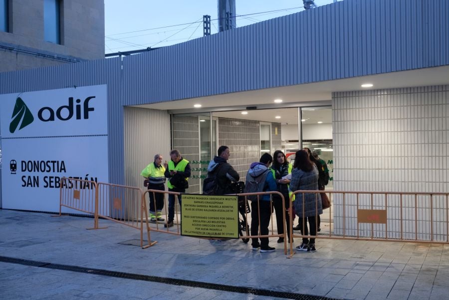 Centenares de afectados por la suspensión de trenes entre Irun y Andoain