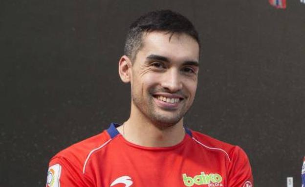 Víctor continuará en Aspe hasta agosto