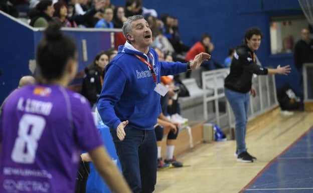 Imanol Alvárez: «El Besancon no es un rival fácil pero veo bien al equipo»