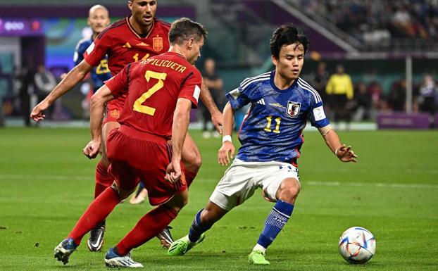 Take Kubo, titular, 13 toques de balón y sustituido al descanso