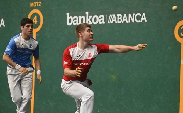 Tras los pasos del padre y del hermano