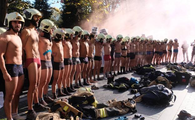 Los bomberos vascos se vuelven a manifestar con un lema claro: «No queremos la OPE conjunta»