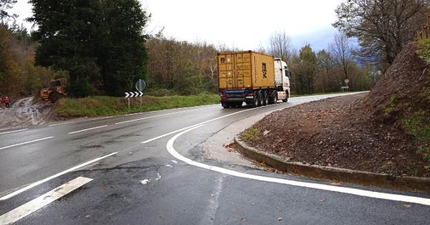 La Diputación de Bizkaia ha mejorado la visibilidad en el cruce de Kanpanzar