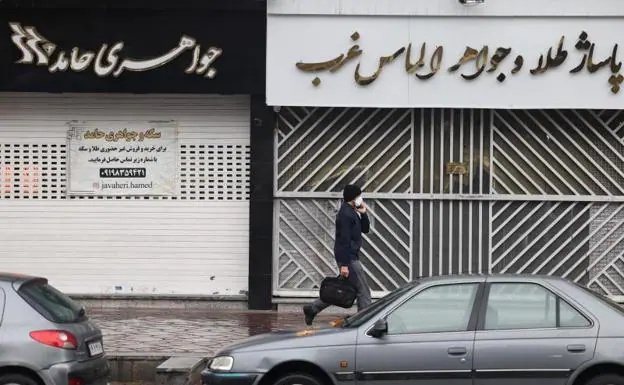 Shops closed on a Tehran street due to the general strike that began on Monday. 