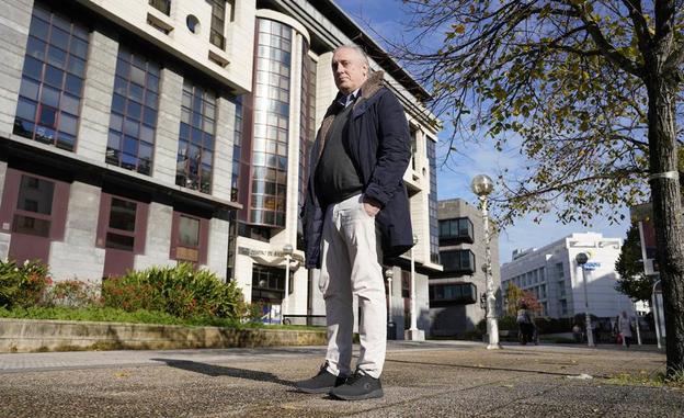 Adolfo López de Munain: «El mensaje demoledor de estos ceses es que para ser directivo debes ser obediente»