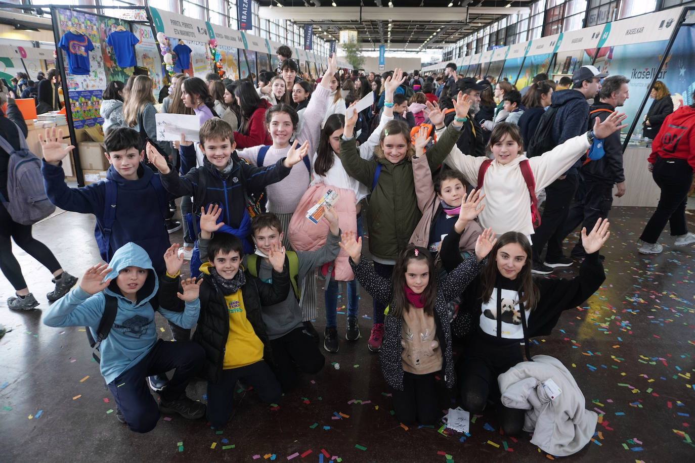 «Atzean hainbeste esfortzu duen lana stand-ean ikustea oso polita da»
