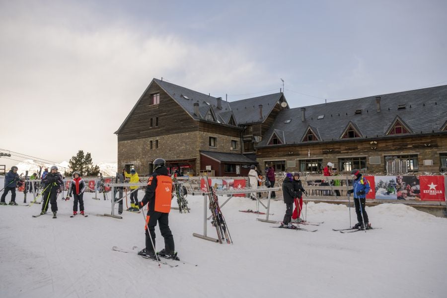 El Pirineo inaugura la temporada de esquí