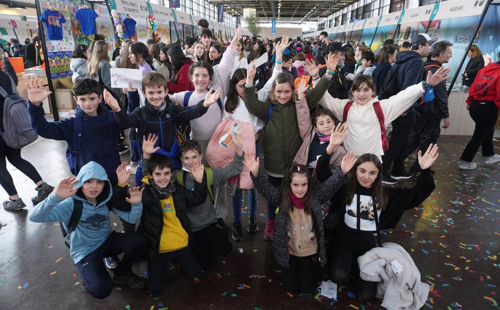 Durangoko Azokak eztanDA egin du gazteen eskutik