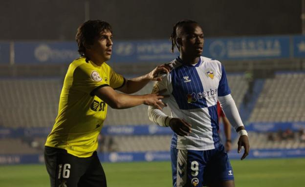 Debut triunfal de David Movilla