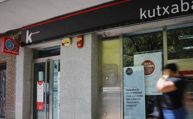 Kutxabank se alza de nuevo como líder en solvencia, según la ABE