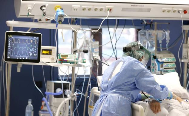 Se cuadruplica el número de pacientes críticos por Covid en Euskadi la última semana