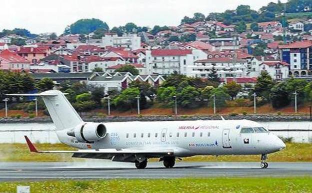 El tráfico de pasajeros del aeropuerto de Hondarribia crece en noviembre un 16,8% respecto al mismo mes de 2019