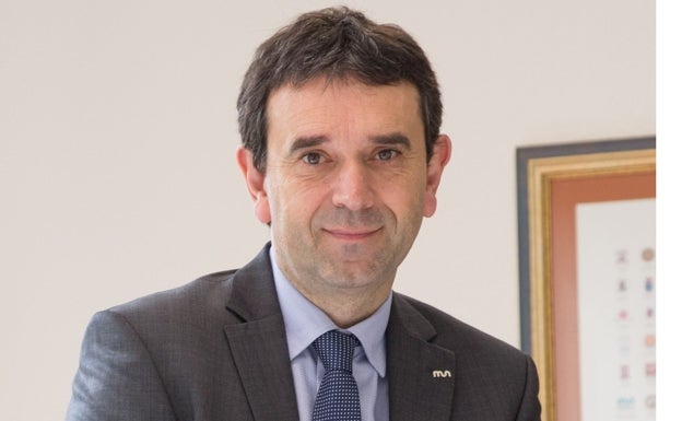 Vicente Atxa, reelegido por unanimidad Rector de Mondragon Unibertsitatea por otros cuatro años