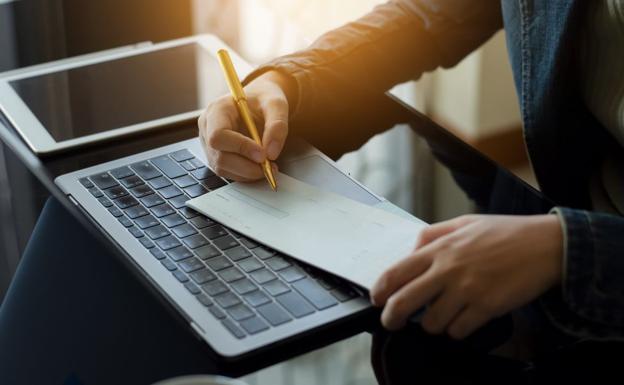 Tu próxima nómina será más baja para llenar la hucha de las pensiones