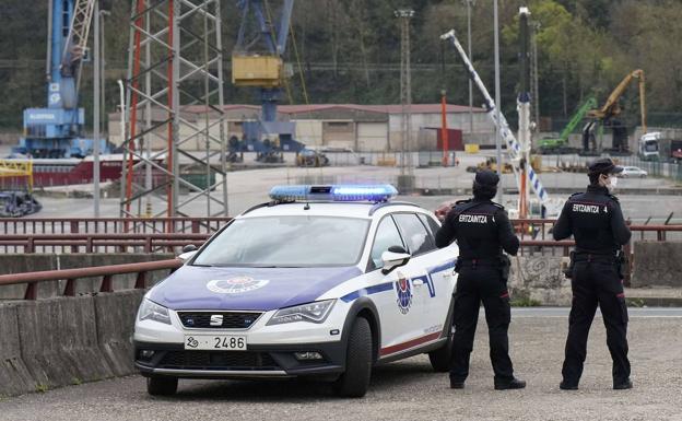 Detienen a dos personas en Pasaia tras perpetrar un robo