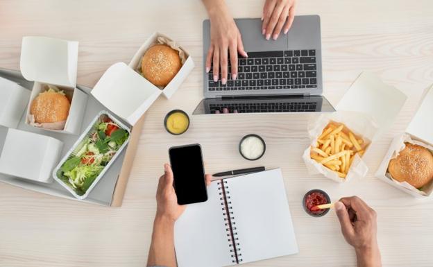 Gipuzkoa aumenta la exención fiscal de los vales de comida a 11 euros por día y trabajador